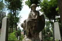 anioł na Cmentarzu Łyczakowskim